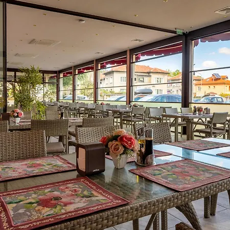 Boutique Vsk Kentavar 4*