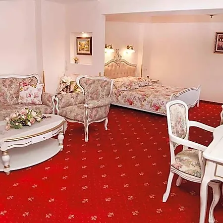 Boutique Vsk Kentavar ホテル 4*