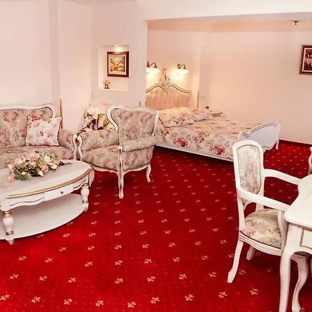 Boutique Vsk Kentavar 4*